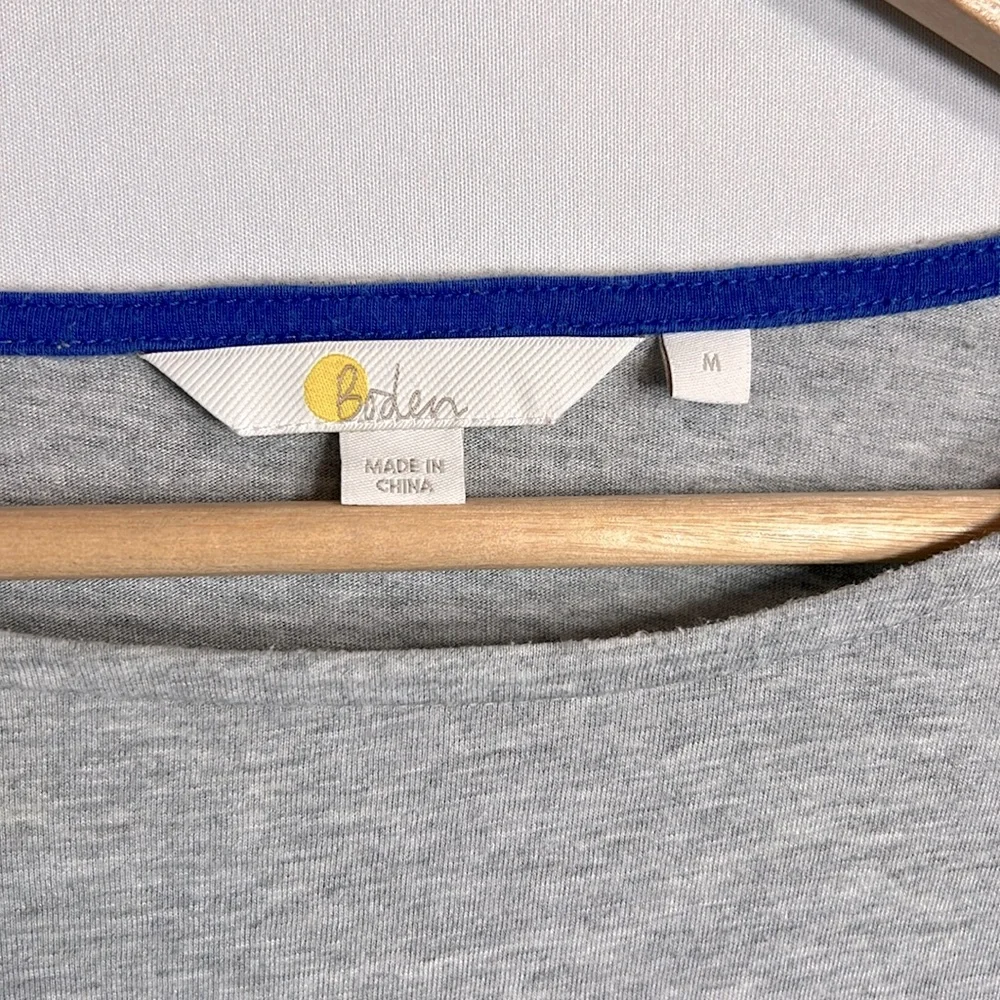 Boden Boatneck Gray Sweater with Rainbow Cuffs size M - Picture 2 of 6